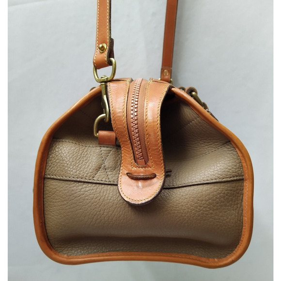 Dooney & Bourke Taupe Tan Pebbled Leather Doctor Satchel Bag - VTG Made in USA - Picture 5 of 16